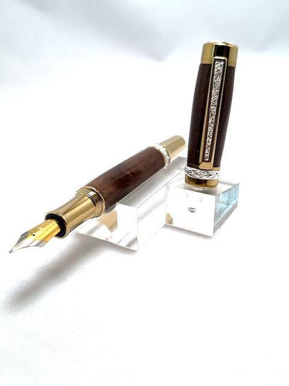 Historic Walnut Fountain Pen — Walker–Benson Series